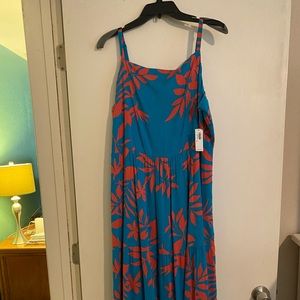 Old Navy Tropical Maxi Dress😍